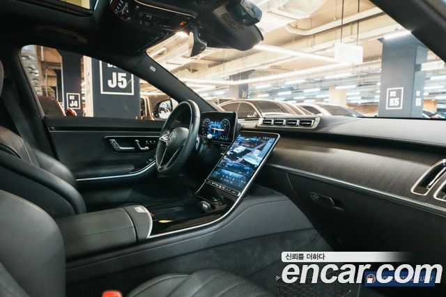 Mercedes-Benz S-Class 2021 — photo 10