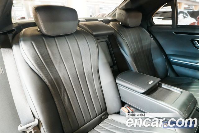 Mercedes-Benz S-Class 2021 — photo 12