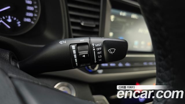 Hyundai AVANTE 2016 — photo 16