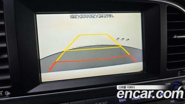 Hyundai AVANTE 2016 — photo 17