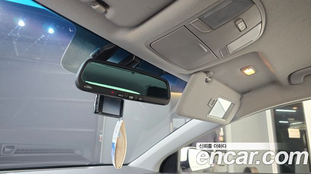 Hyundai AVANTE 2016 — photo 19