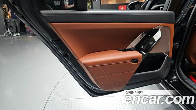 BMW 7-Series 2024 — photo 15