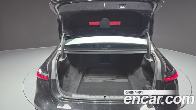 BMW 7-Series 2024 — photo 27