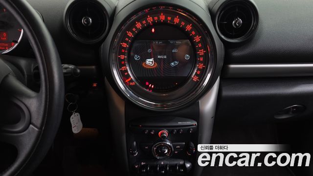 Mini Countryman 2015 — photo 15
