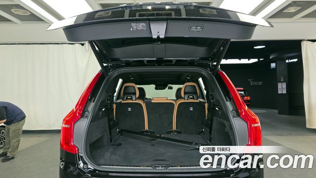 Volvo XC90 2019 — photo 26