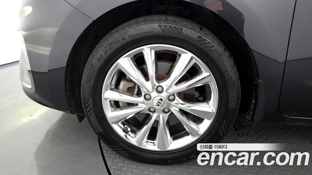 Kia Canival 2019 — photo 5