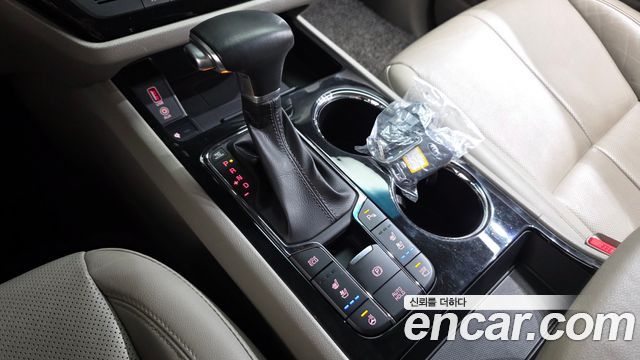 Kia Canival 2019 — photo 12