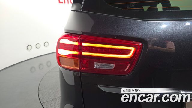Kia Canival 2019 — photo 9