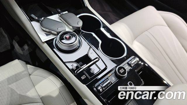Kia K5 2025 — photo 12