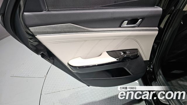 Kia K5 2025 — photo 15