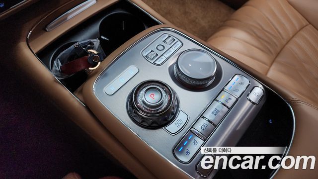 Genesis G90 2023 — photo 12
