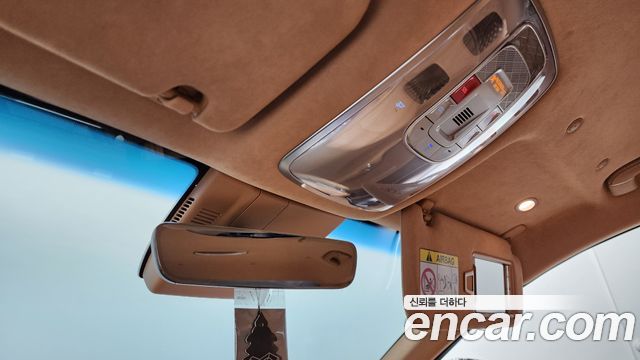 Genesis G90 2023 — photo 26