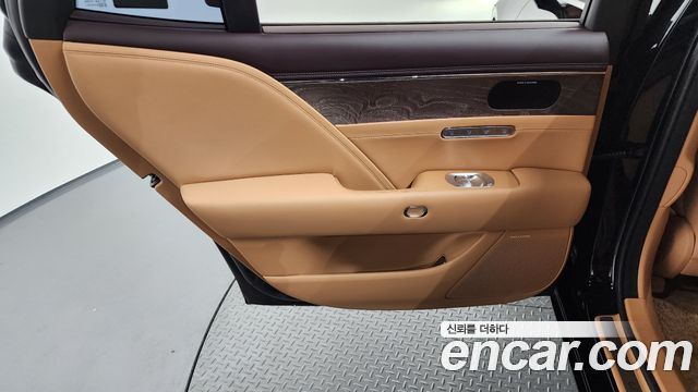Genesis G90 2023 — photo 15