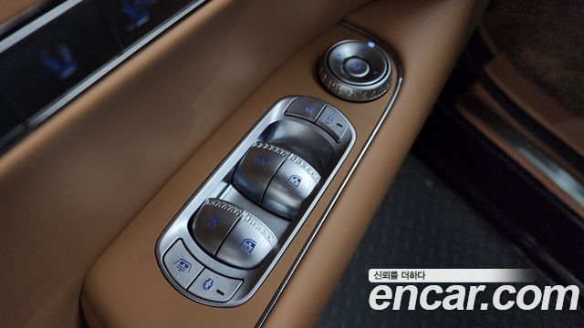 Genesis G90 2023 — photo 40