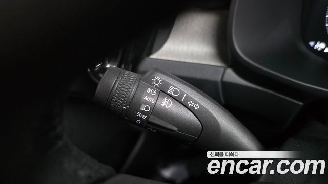 Volvo XC40 2021 — photo 27