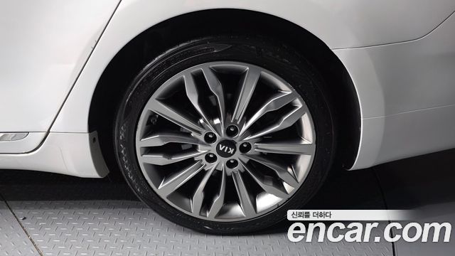Kia K7 2020 — photo 5