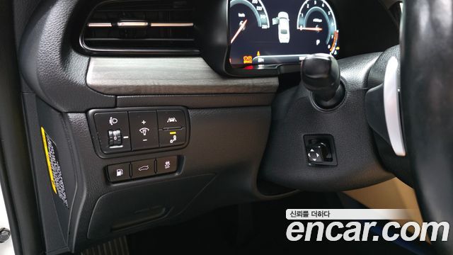Kia K7 2020 — photo 32