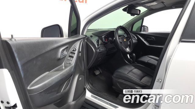 Chevrolet Korea Trax 2017 — photo 13