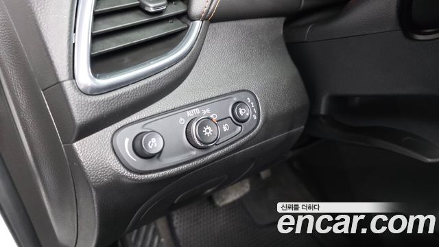 Chevrolet Korea Trax 2017 — photo 28