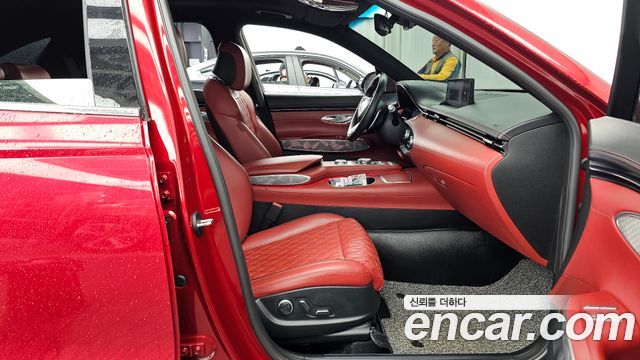 Genesis GV70 2021 — photo 17