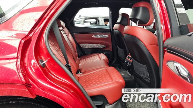 Genesis GV70 2021 — photo 18