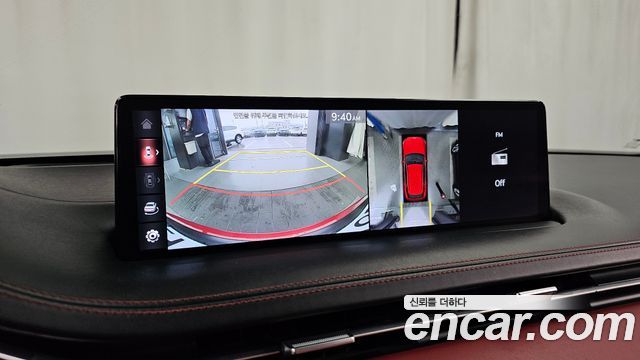 Genesis GV70 2021 — photo 21