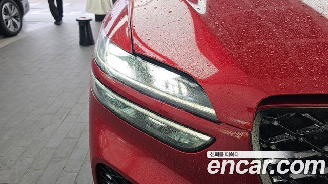 Genesis GV70 2021 — photo 8