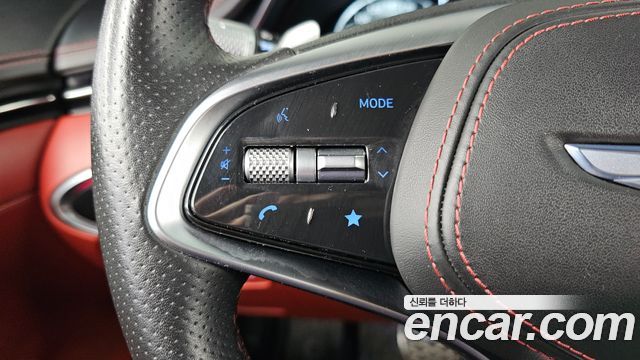 Genesis GV70 2021 — photo 16