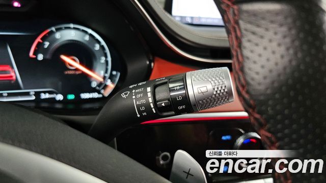 Genesis GV70 2021 — photo 29