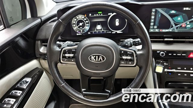 Kia Canival 2021 — photo 18