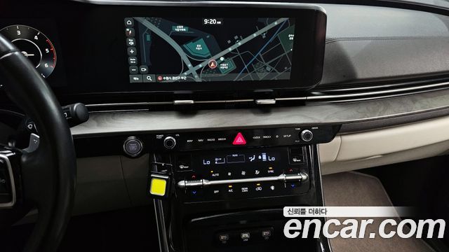 Kia Canival 2021 — photo 19