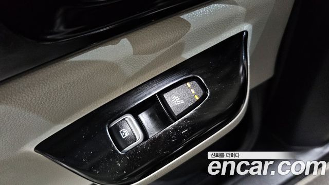 Kia Canival 2021 — photo 24