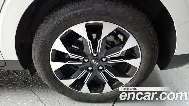 Kia Canival 2021 — photo 7