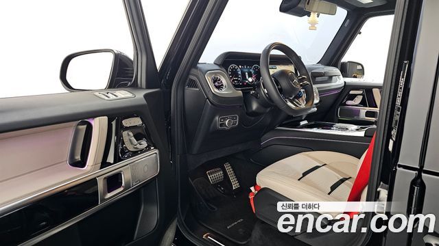 Mercedes-Benz G-Class 2025 — photo 10