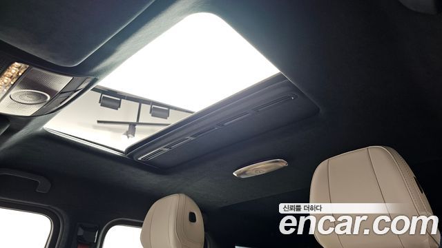 Mercedes-Benz G-Class 2025 — photo 17