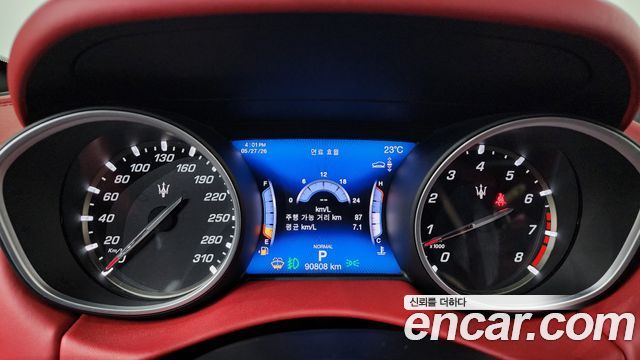 Maserati Levante 2020 — photo 11
