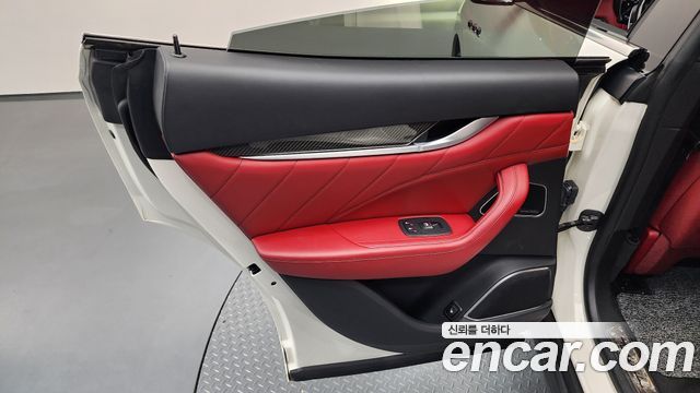 Maserati Levante 2020 — photo 15