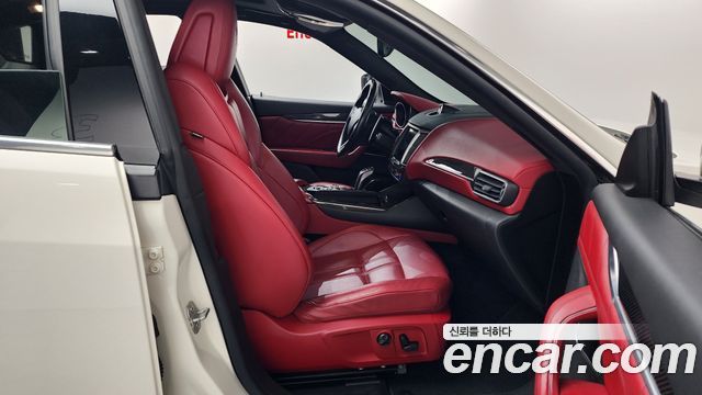 Maserati Levante 2020 — photo 16