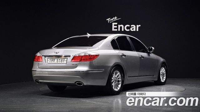 Hyundai Genesis 2008 — photo 2