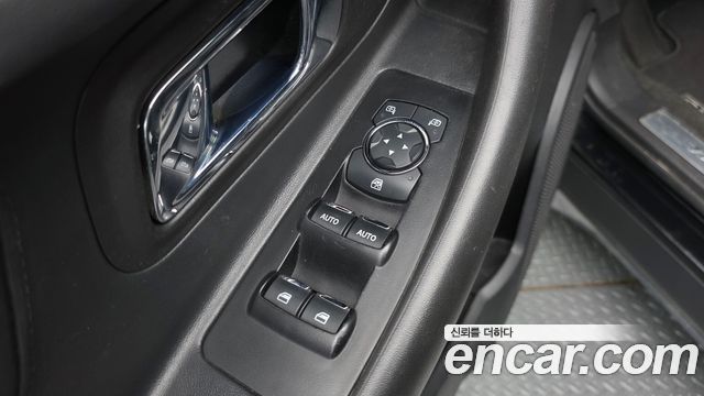 Ford Taurus 2015 — photo 11