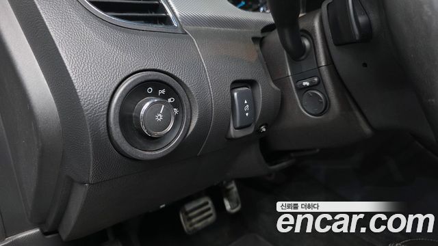 Ford Taurus 2015 — photo 12
