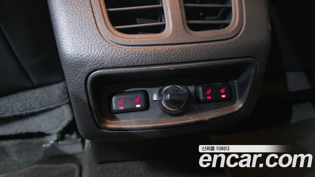 Ford Taurus 2015 — photo 17