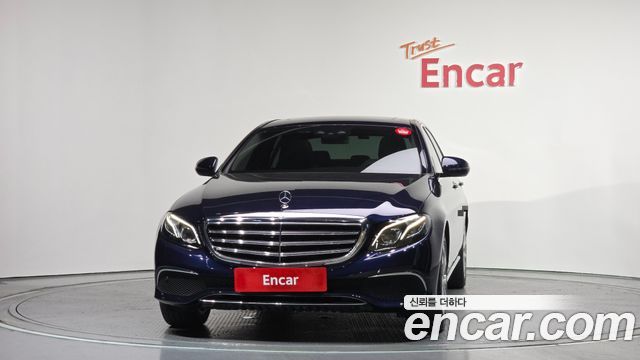 Mercedes-Benz E-Class 2017 — photo 3
