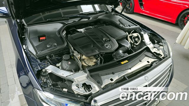 Mercedes-Benz E-Class 2017 — photo 6
