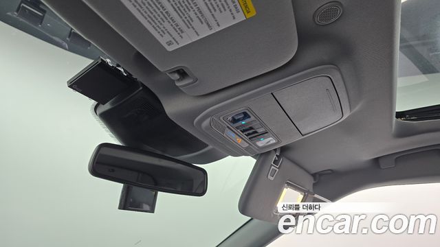 Ford Explorer 2021 — photo 24