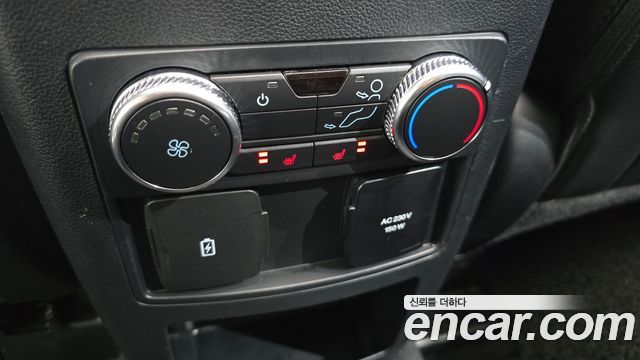 Ford Explorer 2021 — photo 25