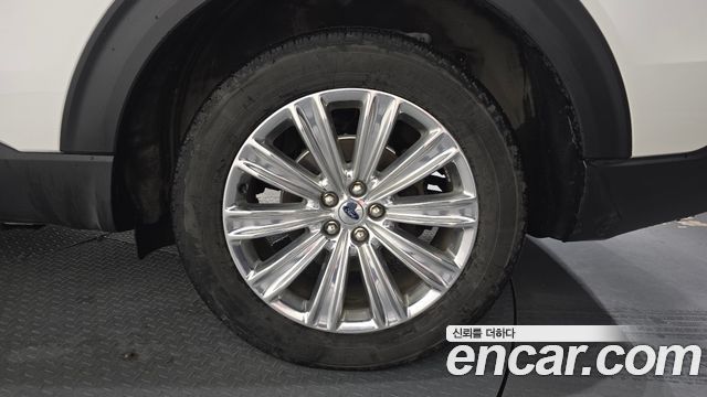 Ford Explorer 2021 — photo 7