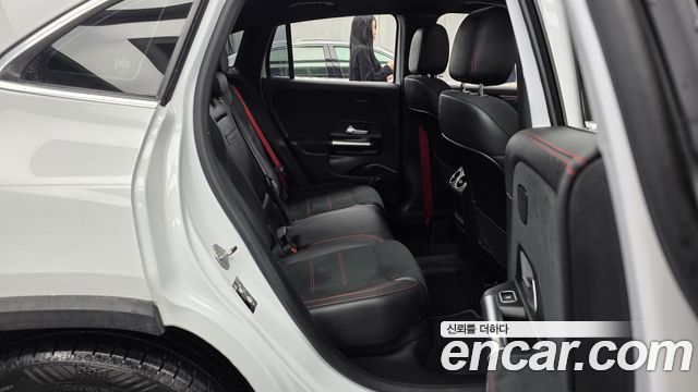 Mercedes-Benz GLA-Class 2022 — photo 18