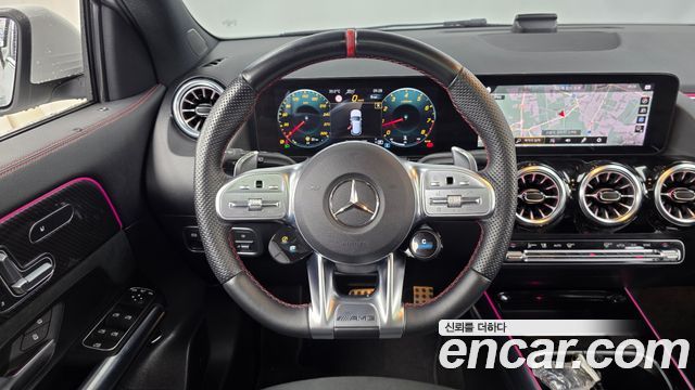Mercedes-Benz GLA-Class 2022 — photo 19