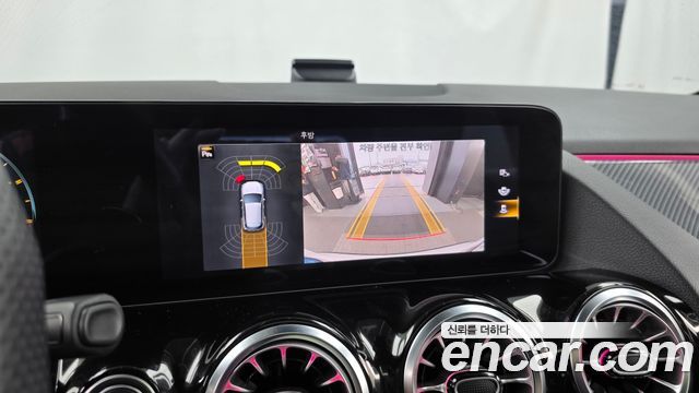 Mercedes-Benz GLA-Class 2022 — photo 21